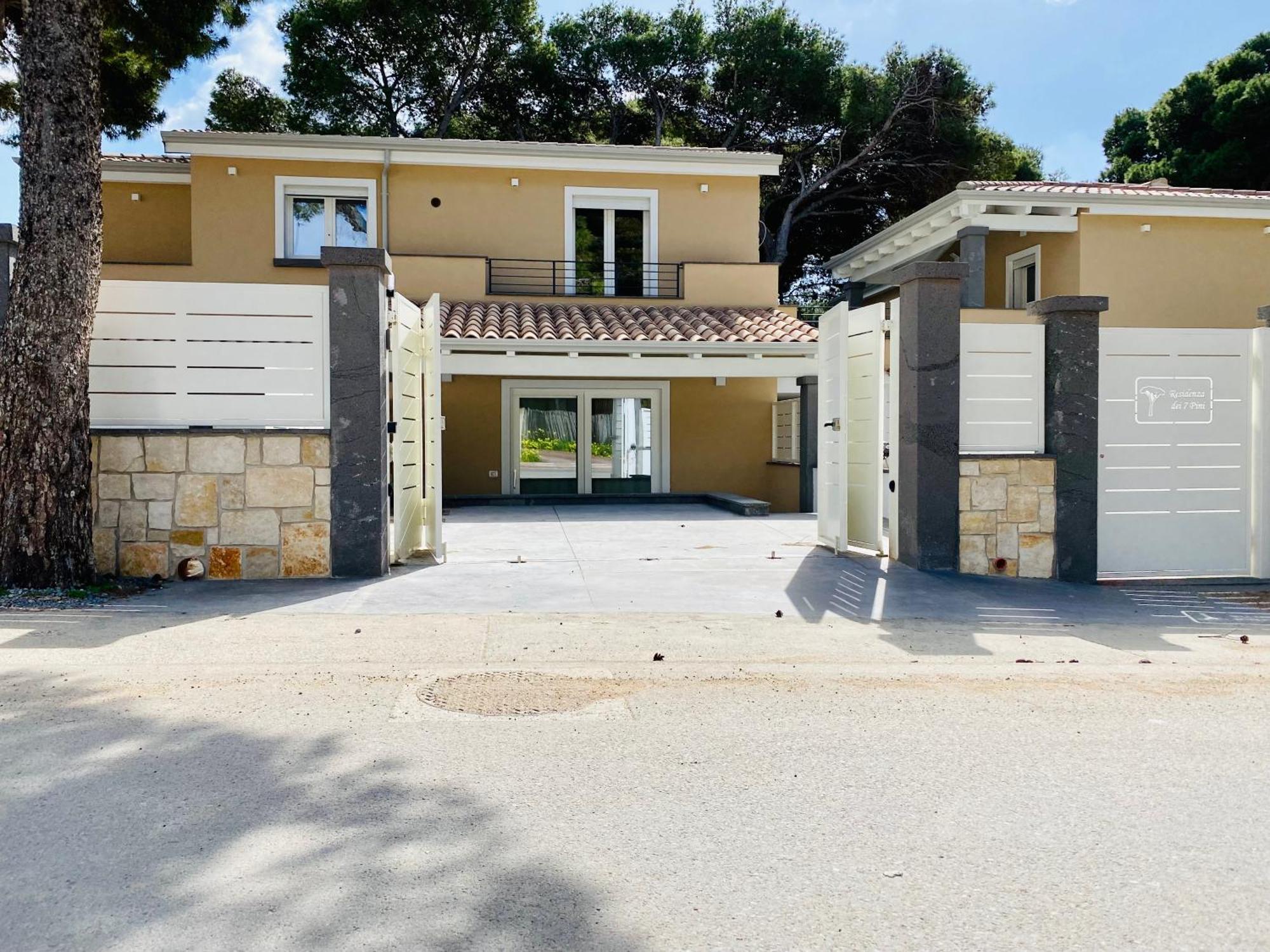 皮诺港Nuova Residenza Dei 7 Pini A Pochi Passi Dal Mare公寓 外观 照片